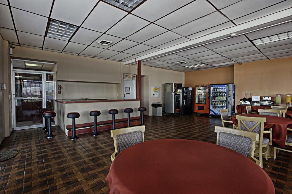 Bayview Inn And Suites แอตแลนติกซิตี้ ภายนอก รูปภาพ